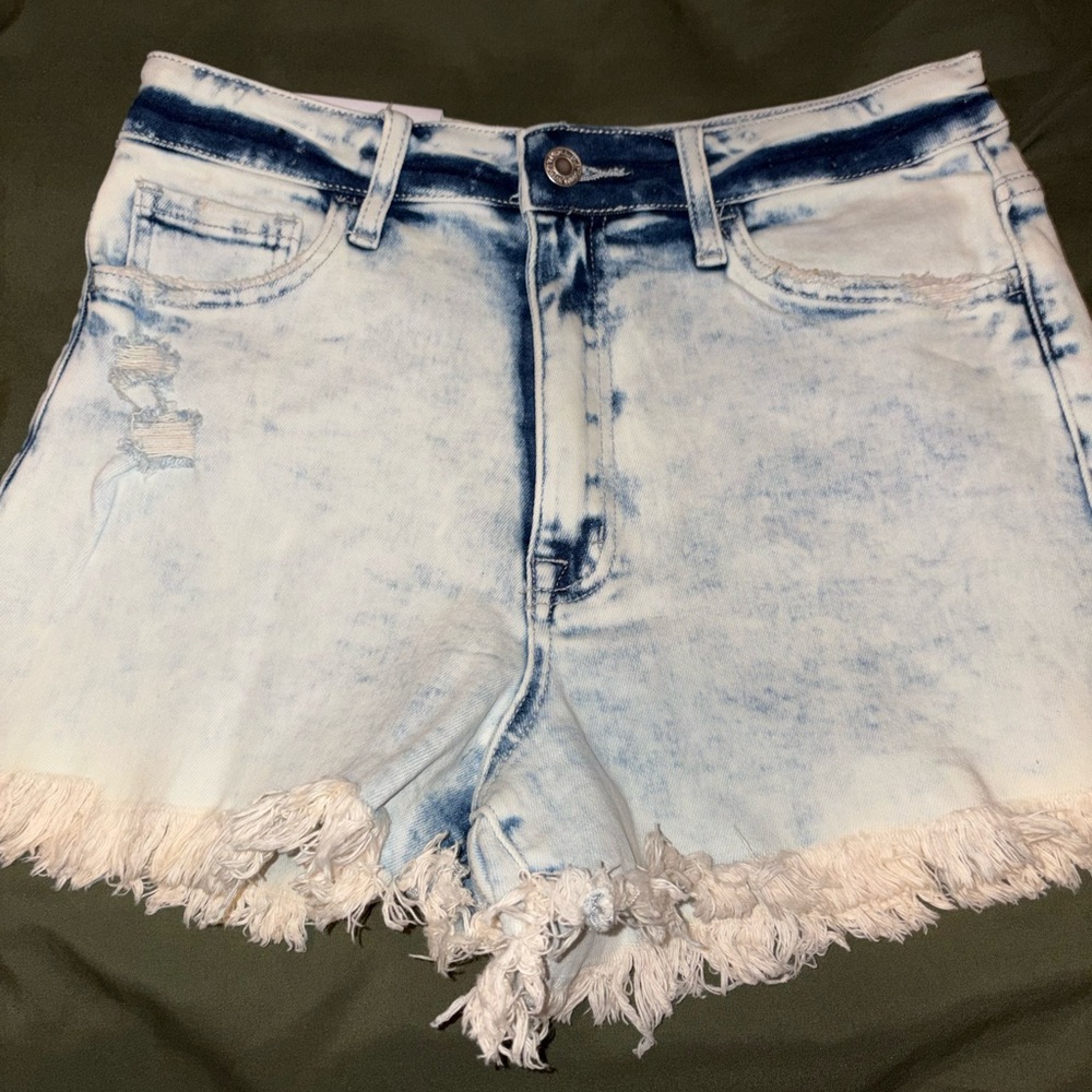 VERVET BY FLYING MONKEY Light Blue Acid-Wash High Waist Frayed Denim Shorts